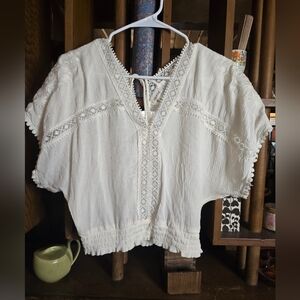Selfie White Lace Trim Women's Peasant Top Small